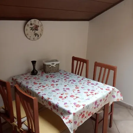 Franceschi Apartment *