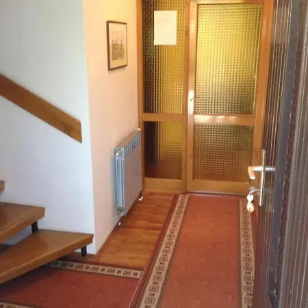 Franceschi Apartment *